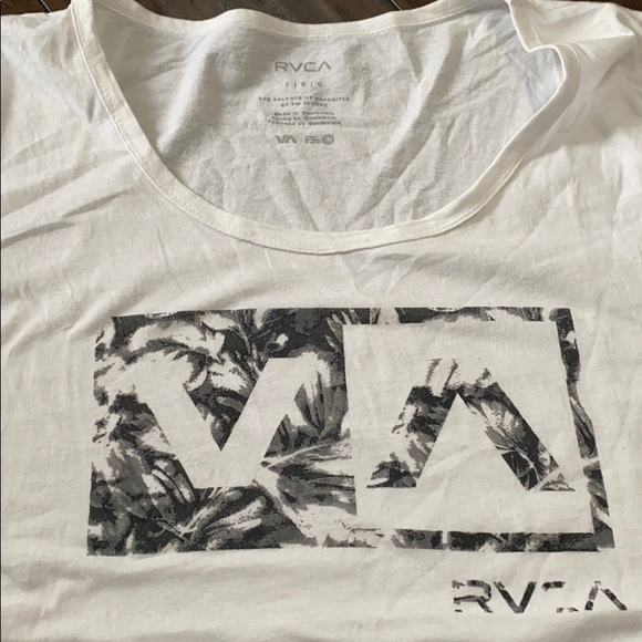 Ladies RVCA tee! - Picture 2 of 2